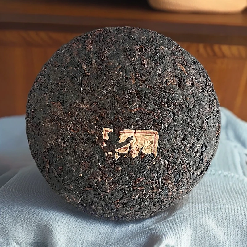 高黎贡山 70周年纪念饼 古树普洱茶熟茶 500克饼茶