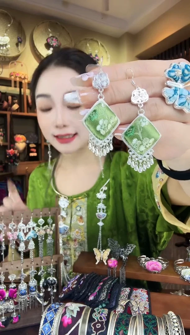 刺绣非遗刺绣民族风耳环