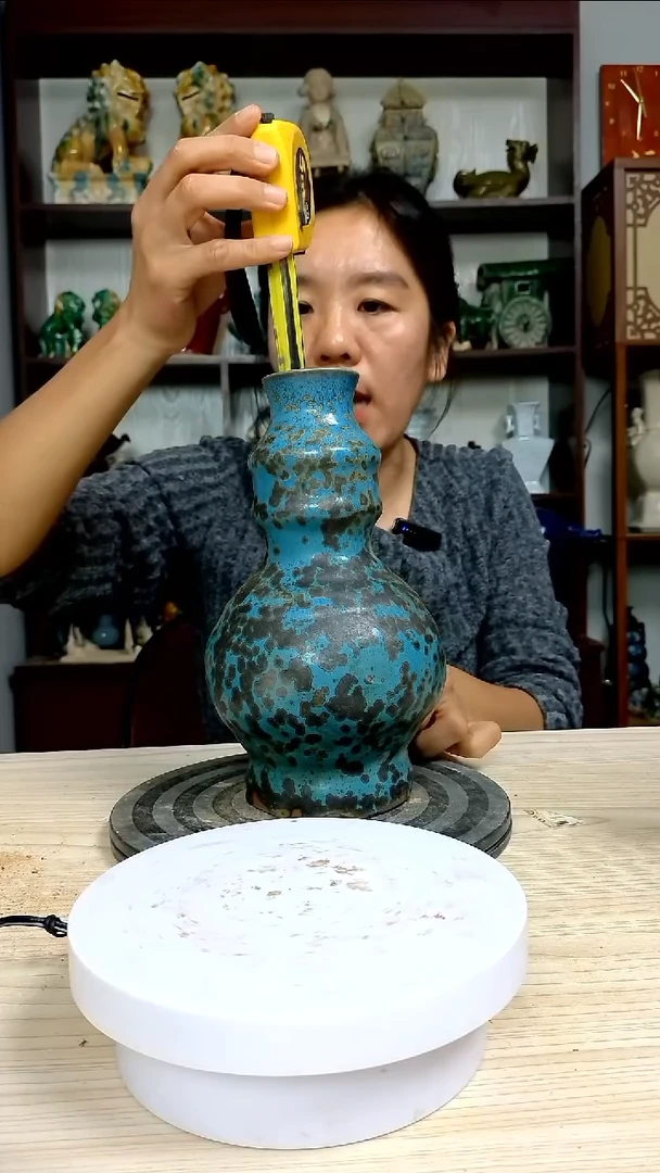 经典精美复古风格瓷器