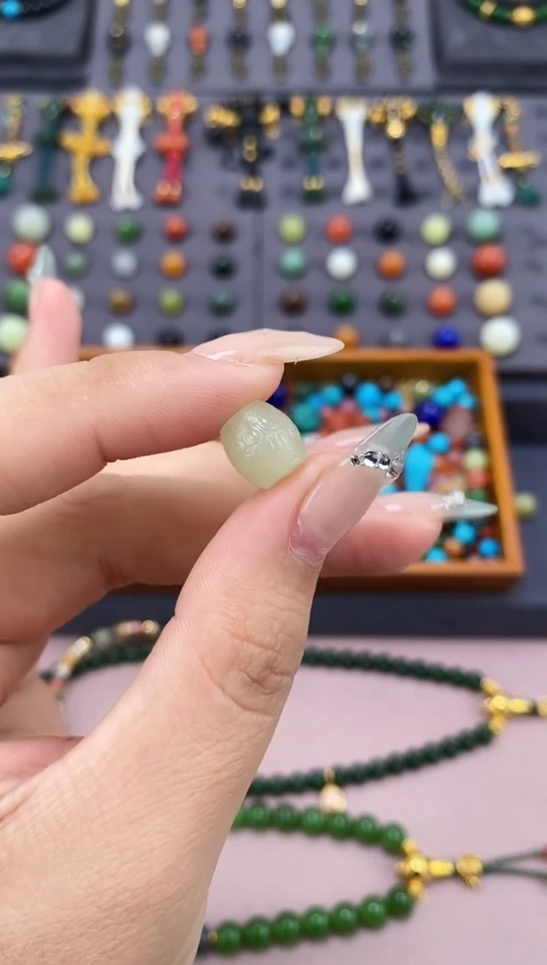 未镶嵌和田玉挂件10mm回纹单珠