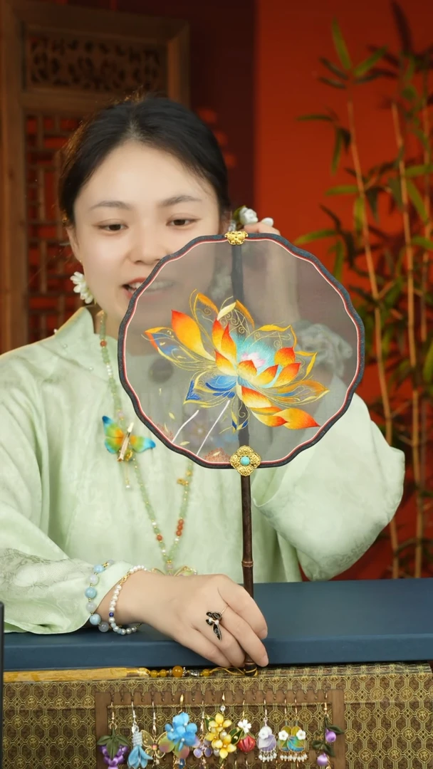 刺绣非遗苏绣紫竹团扇（不带扇盒）