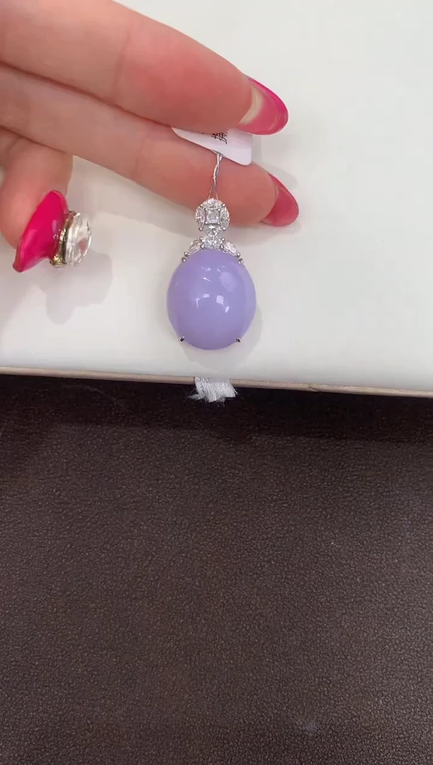 颈饰18K金镶嵌翡翠天然缅甸a货翡翠