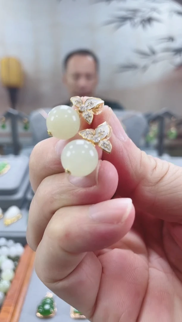 银S925镶嵌和田玉耳饰银S925镶嵌 和田玉 耳饰