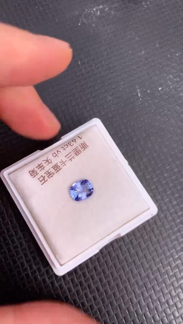 裸石蓝宝石天然斯里兰卡蓝宝石