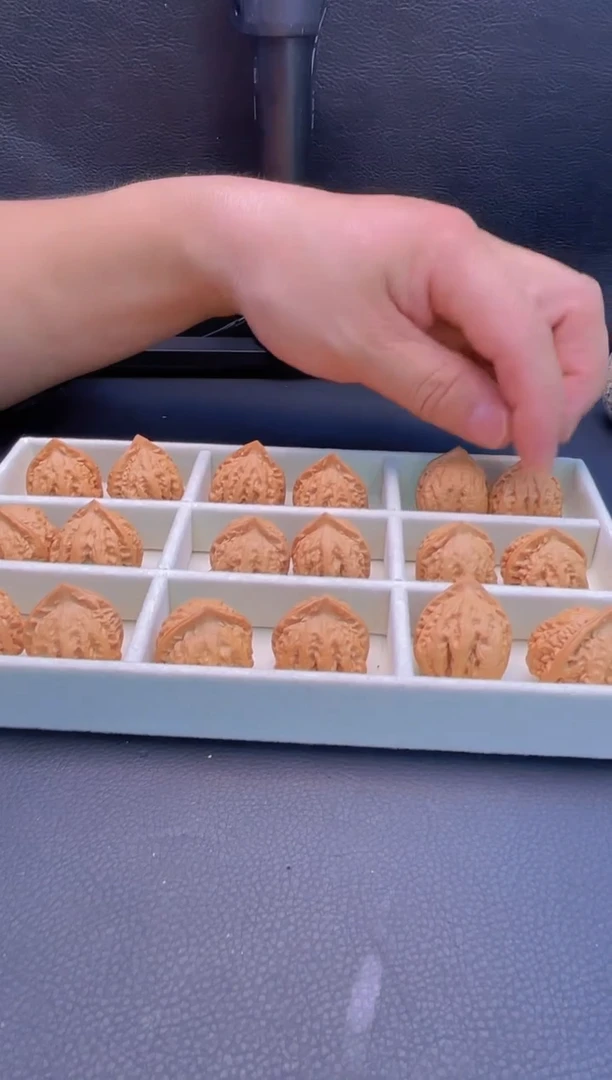 文玩核桃把件雪蟾