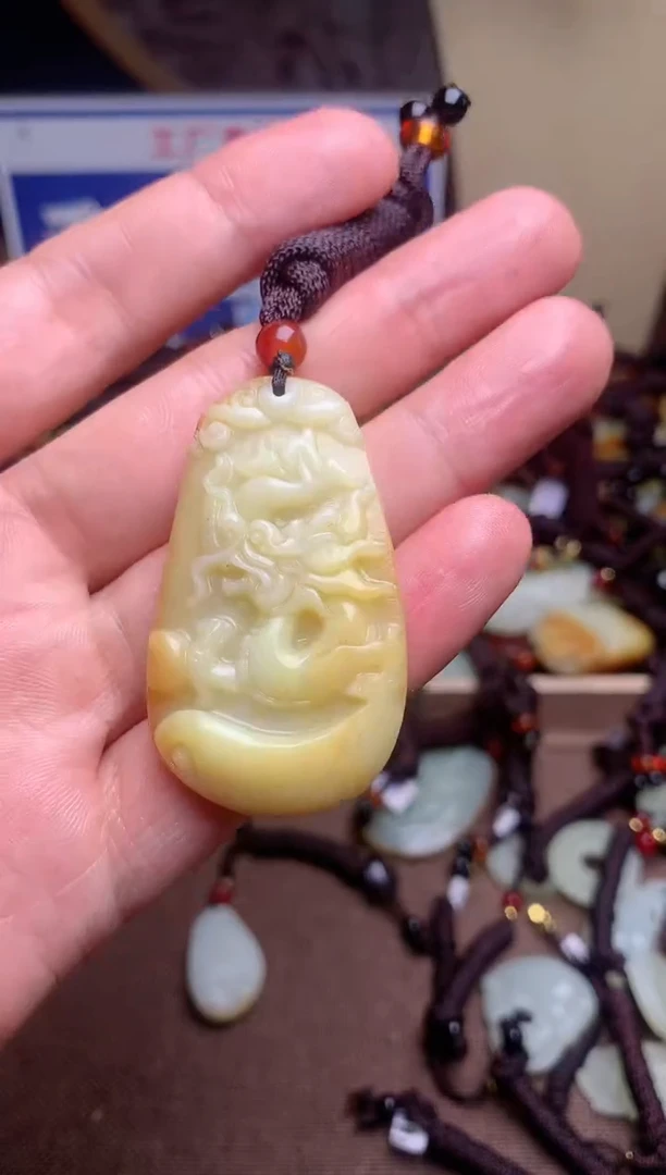 【闪购商品】和田玉颈饰未镶嵌1