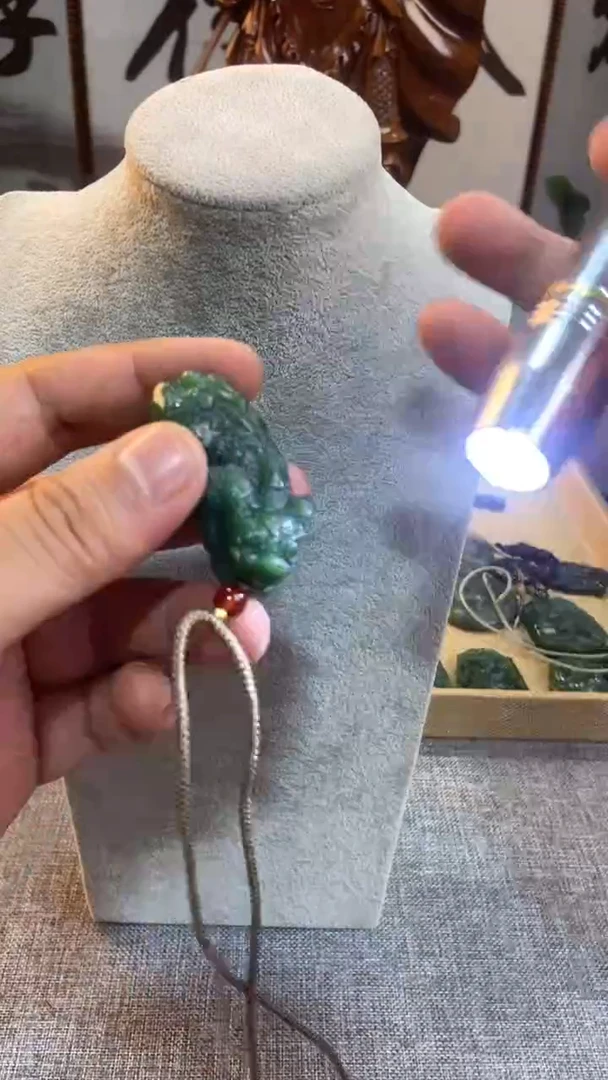 吊坠(不含链)未镶嵌和田玉和田玉碧玉貔貅吊坠