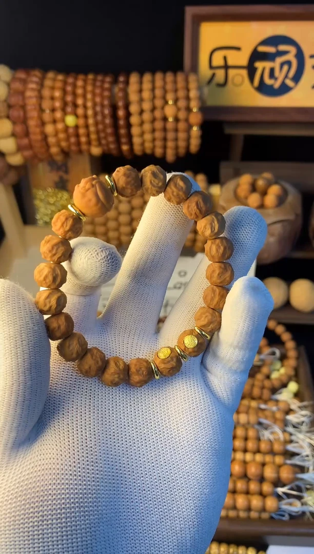 手串猴头核桃W****t龙蛇