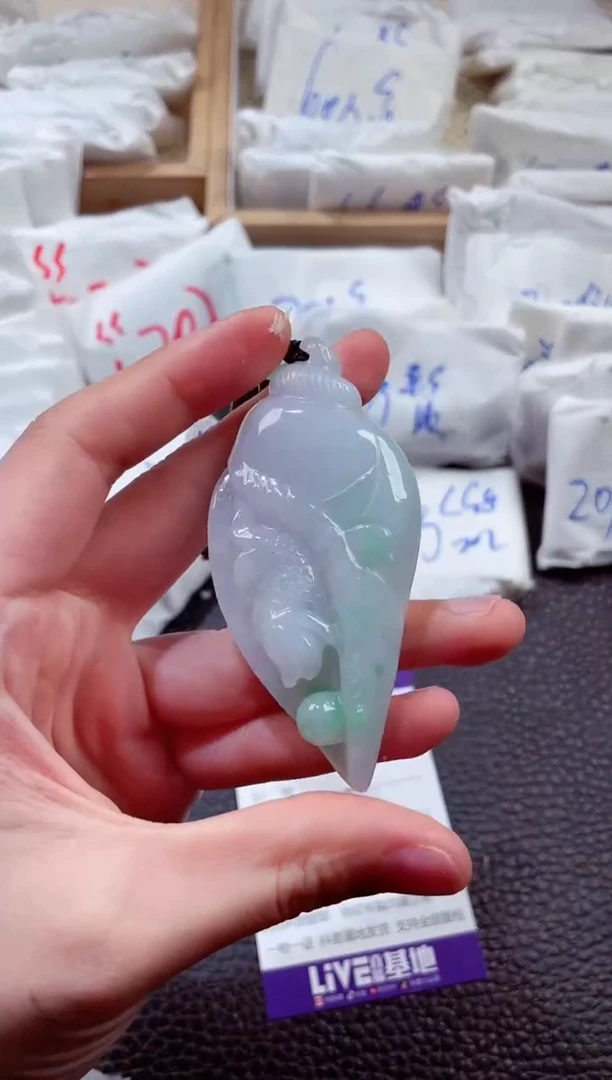 翡翠未镶嵌颈饰00001931