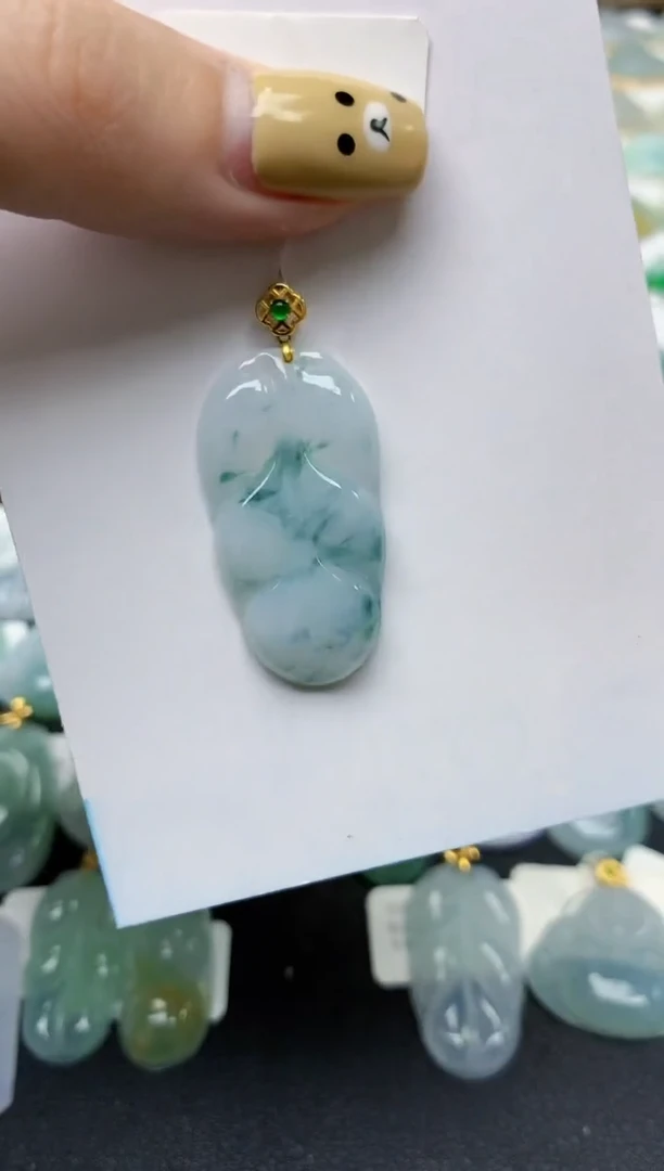 翡翠18K金镶嵌颈饰天然翡翠A货