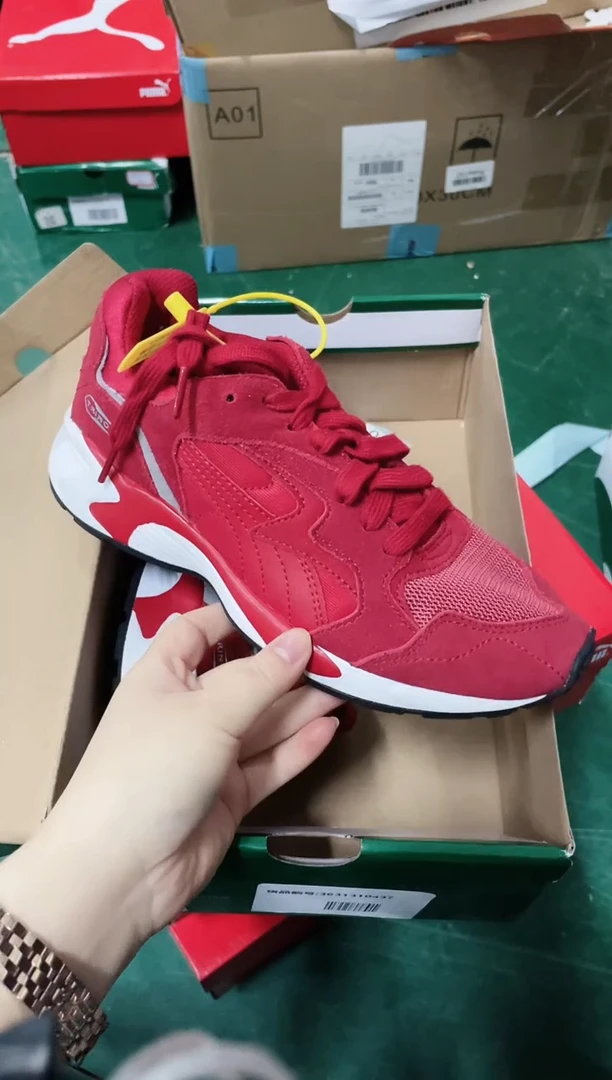 彪马时尚休闲休闲运动鞋37M  GG33
