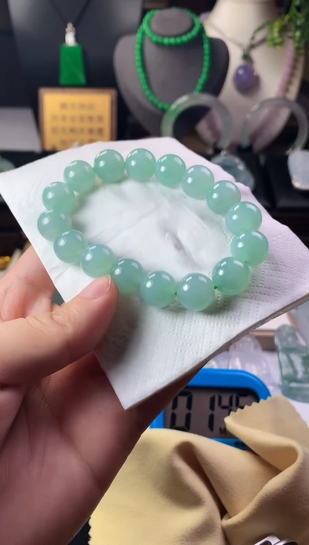 未镶嵌定制翡翠有****来毛货不退不换