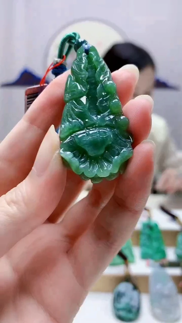 未镶嵌定制翡翠4852zm-毛货挂件55白菜