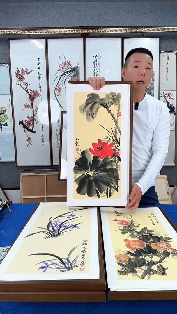 国画荷花实木装裱38*69