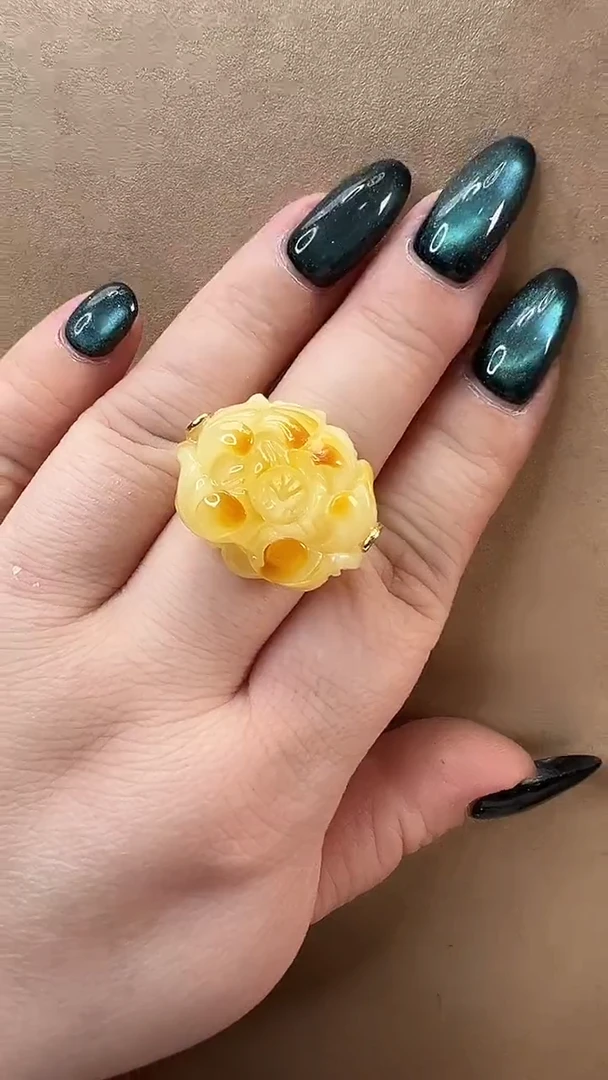 琥珀颈饰未镶嵌戒指