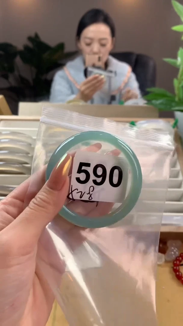 【闪购商品】玛瑙/玉髓手镯未镶嵌590