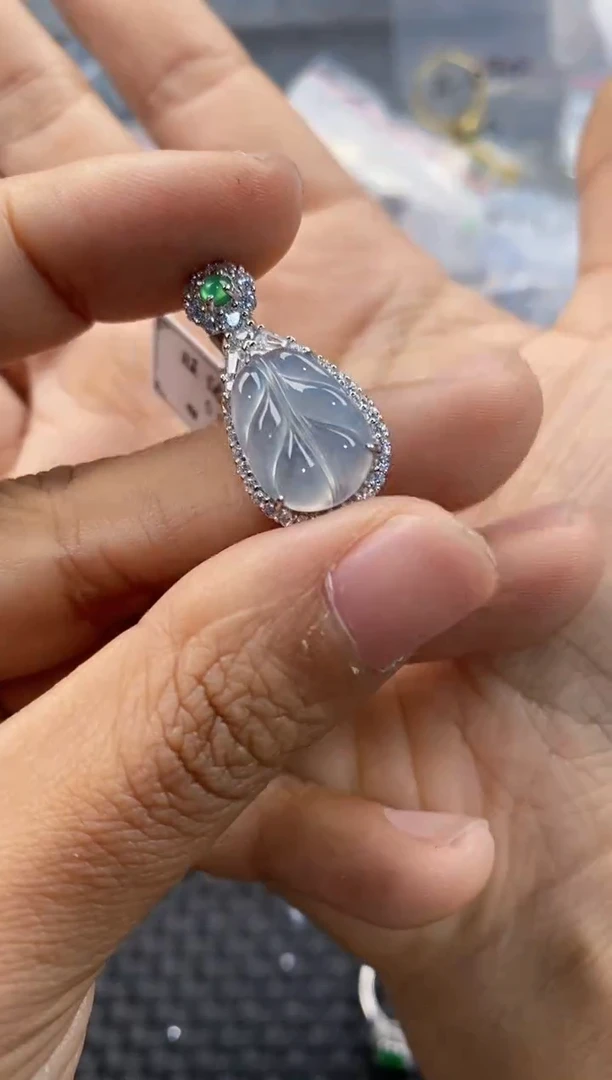 银S925镶嵌戒指翡翠888      5