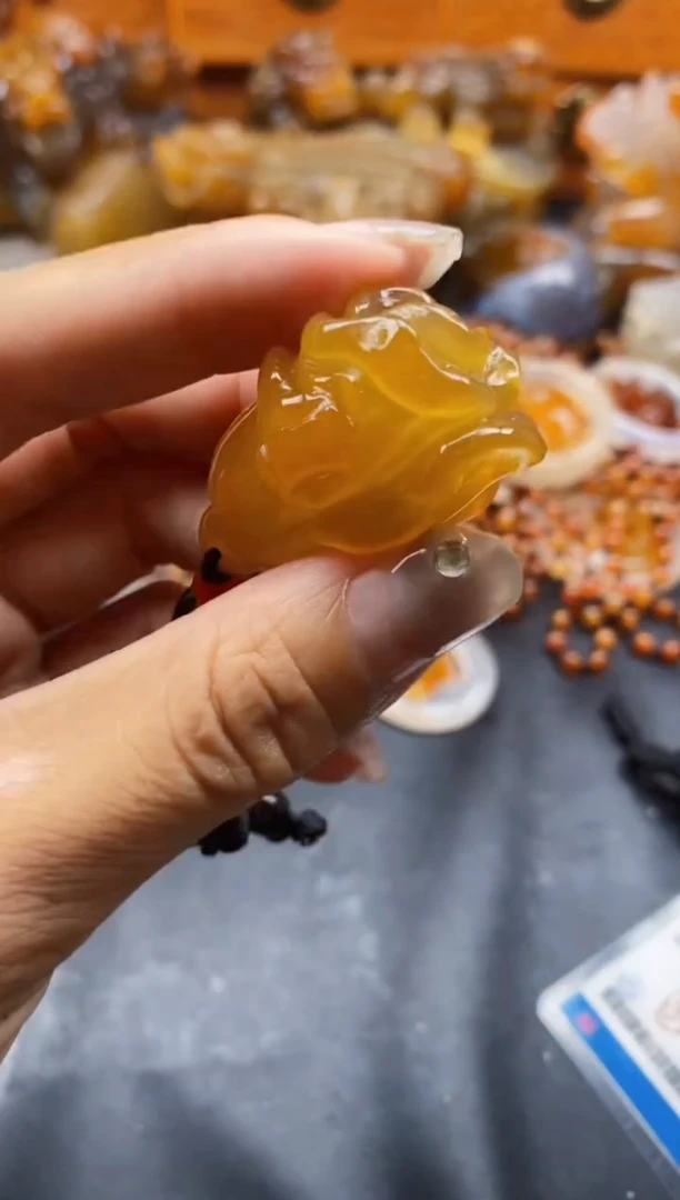 玛瑙/玉髓挂件未镶嵌清**影AA