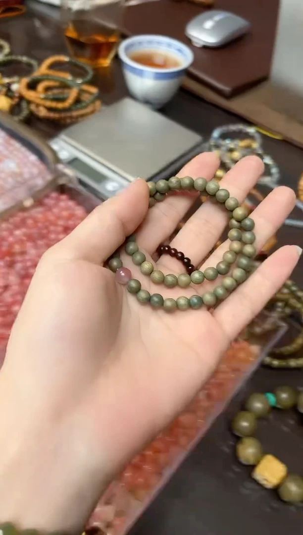 无事牌非洲檀香028绿檀双圈+一颗粉manao