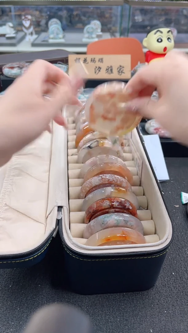 未镶嵌手镯石英质玉尘*丷圈口（赠品镯心）