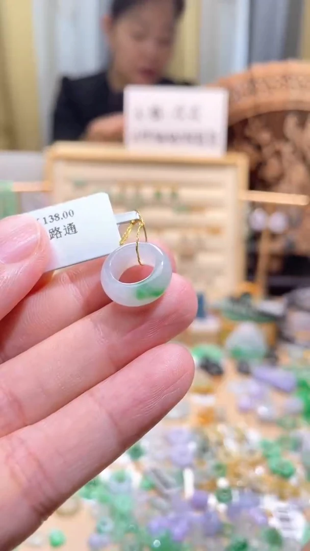 颈饰未镶嵌翡翠甜甜圈路路通