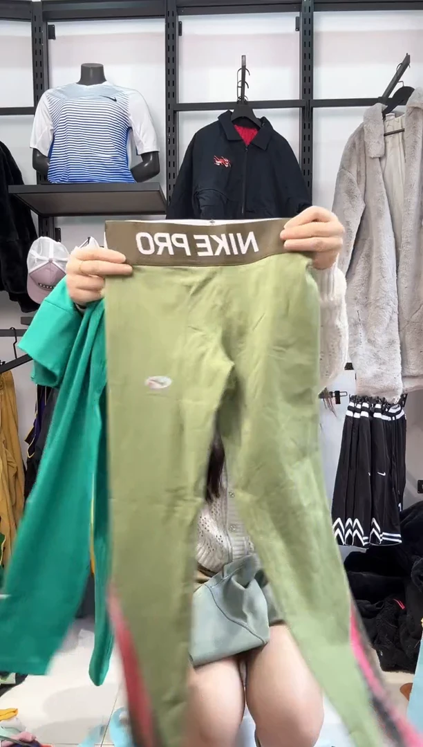 2668 编码  瑕疵直播间过款为准 尺码