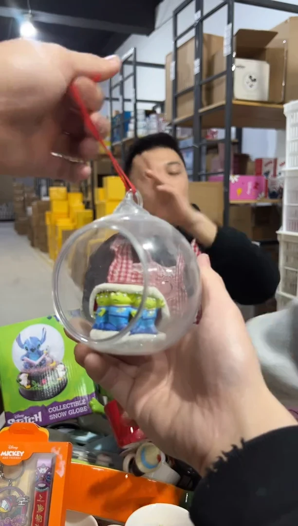 【闪购商品】杯圣诞三眼仔吊球