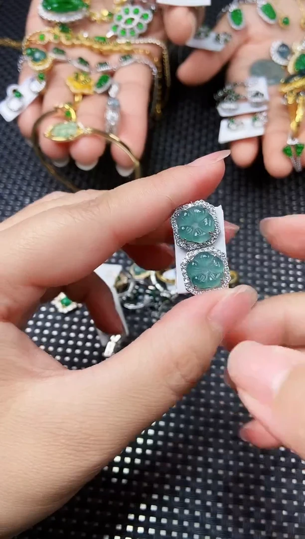 翡翠未镶嵌耳饰111111111