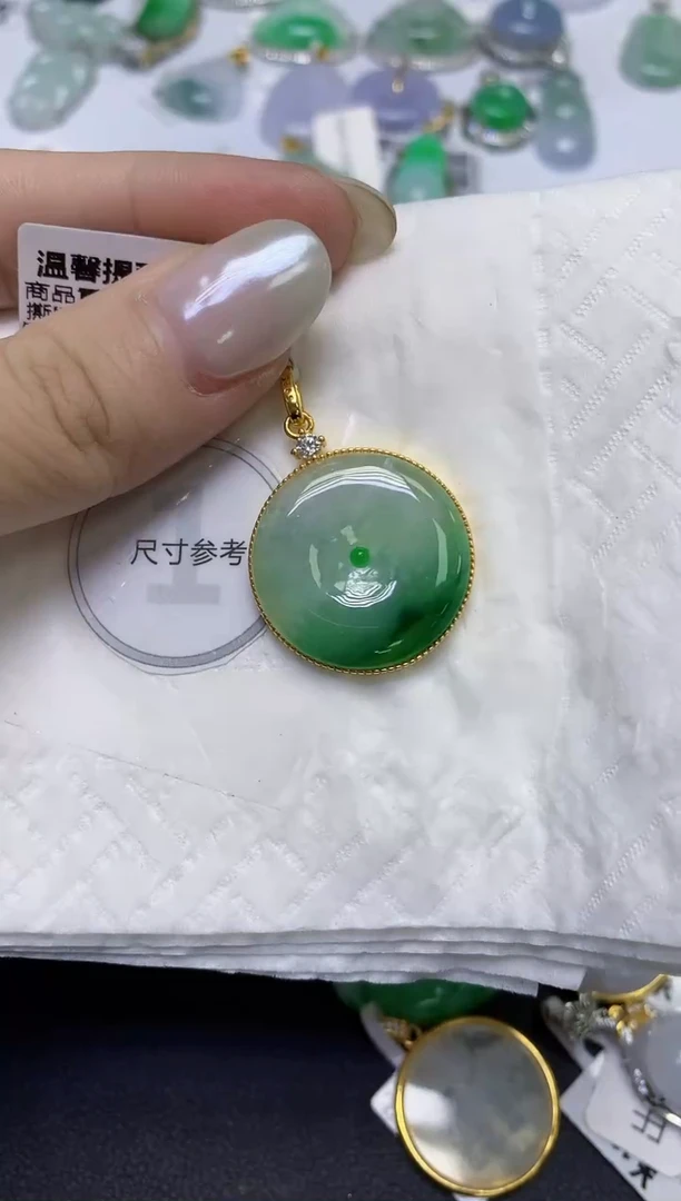 颈饰未镶嵌翡翠天然缅甸翡翠A货百元以上9元证书费自理