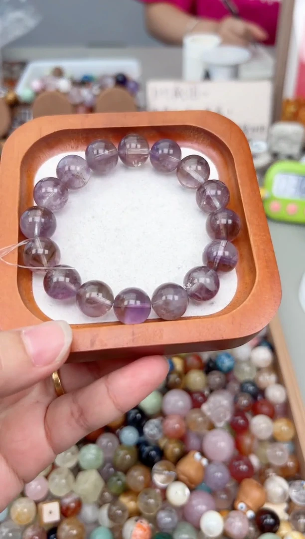 未镶嵌颈饰水晶我****安081306