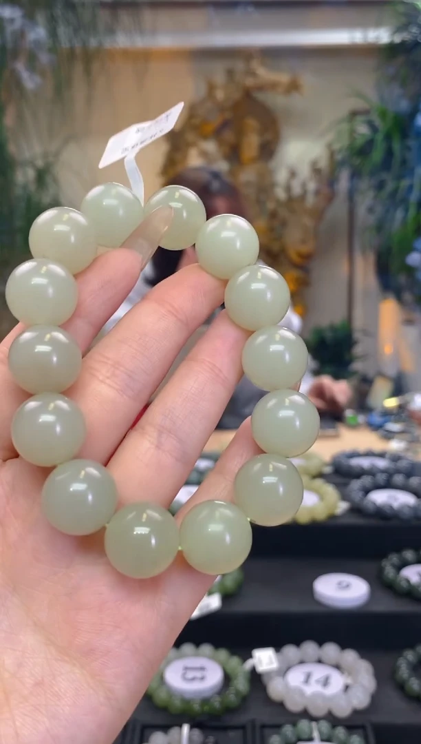 未镶嵌手串和田玉卡16