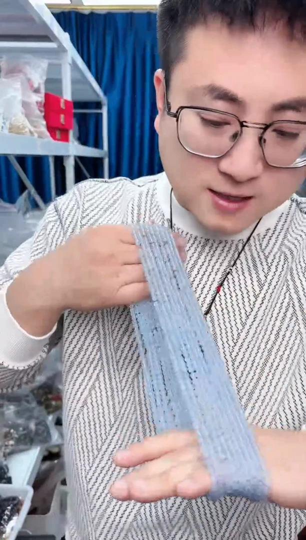 【闪购商品】海蓝宝石手串未镶嵌4mm冰透多圈