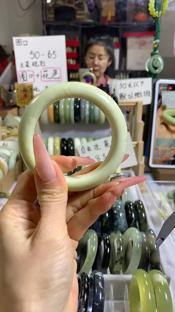 未镶嵌岫玉手镯16 58+ 包容