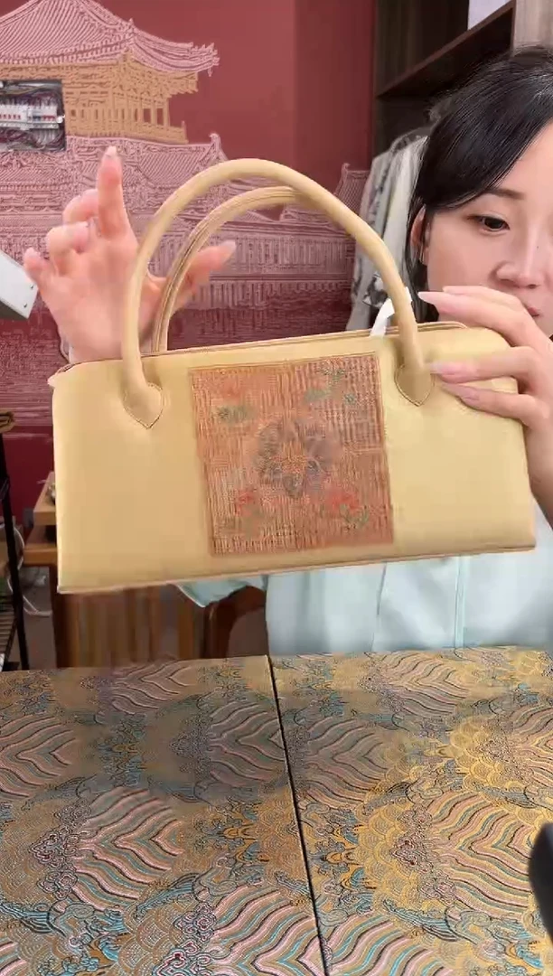 刺绣非遗唐锦包包