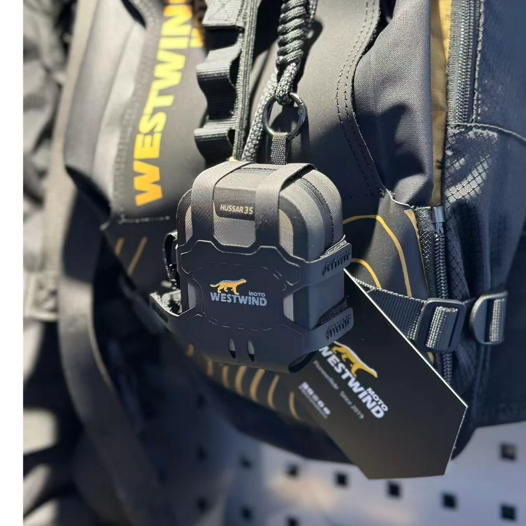 西风West wind背包挂件 轻骑兵挂件钥匙包 零钱包