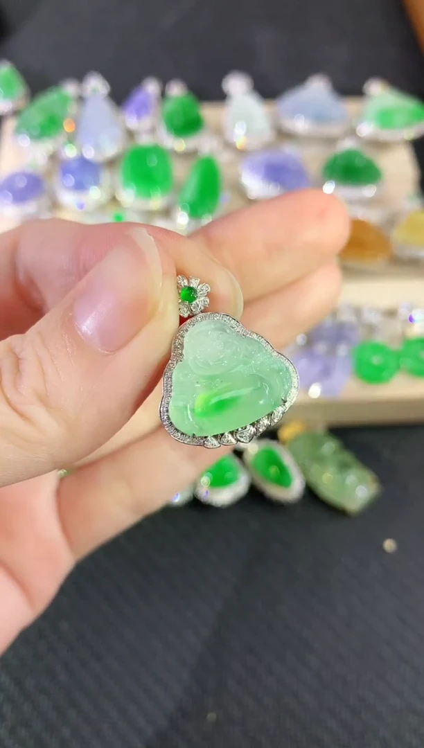 吊坠(不含链)18K金镶嵌翡翠佛公|6800