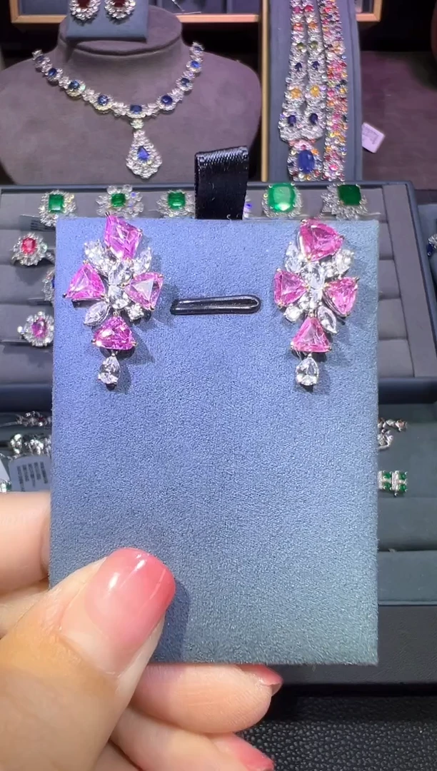 彩色蓝宝石耳钉18K金镶嵌