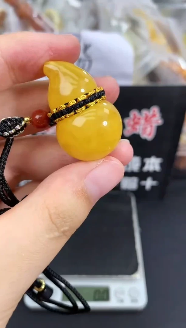 蜜蜡未镶嵌珠宝奇石72