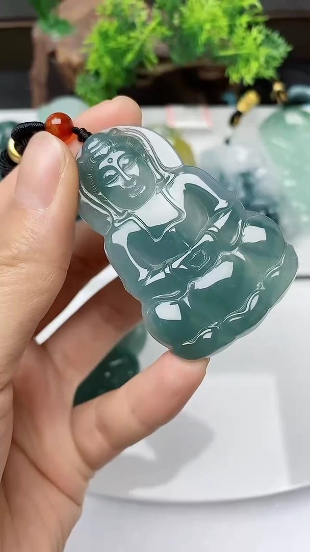 【闪购商品】翡翠颈饰未镶嵌        