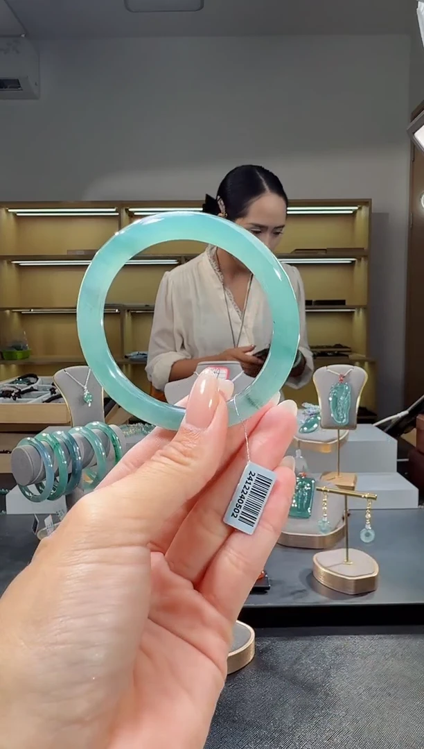 未镶嵌手镯翡翠55圈