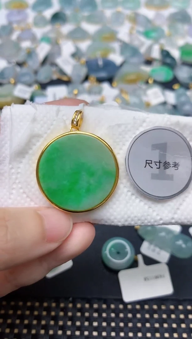 颈饰未镶嵌翡翠天然缅甸A货翡翠