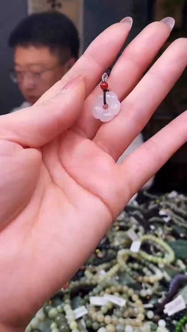 颈饰未镶嵌和田玉多样性发货，拍一发一