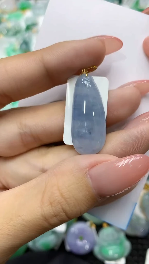 颈饰18K金镶嵌翡翠1111111111111