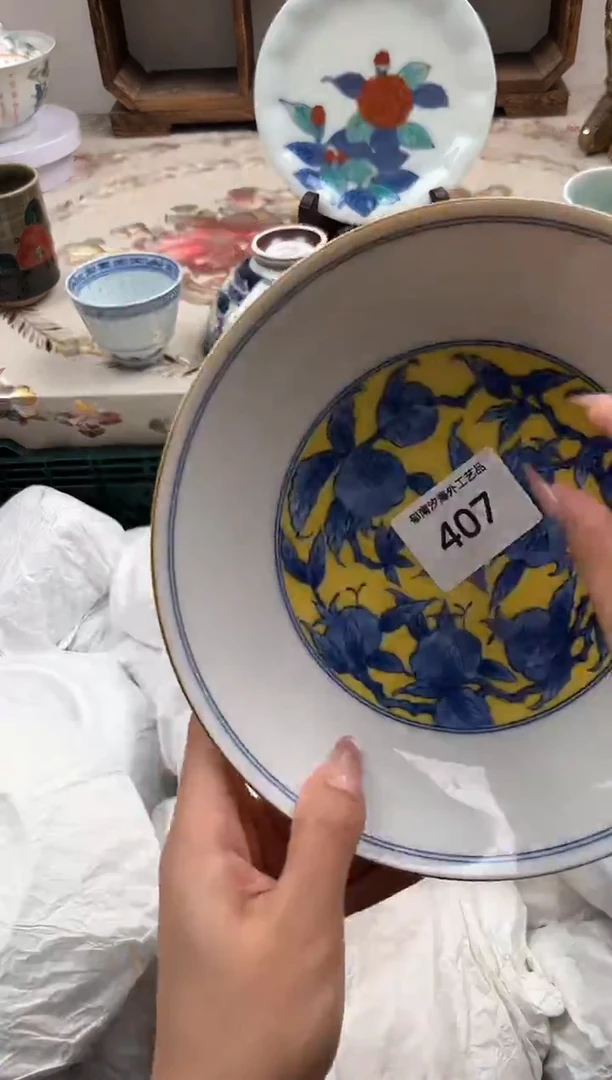 瓷片小*伙A         407