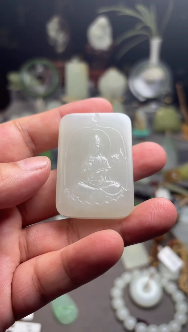 颈饰未镶嵌和田玉观音