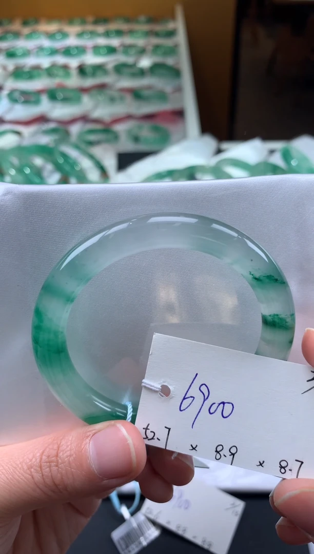 【闪购商品】石英质玉手镯未镶嵌天然玉石非洲翠手镯