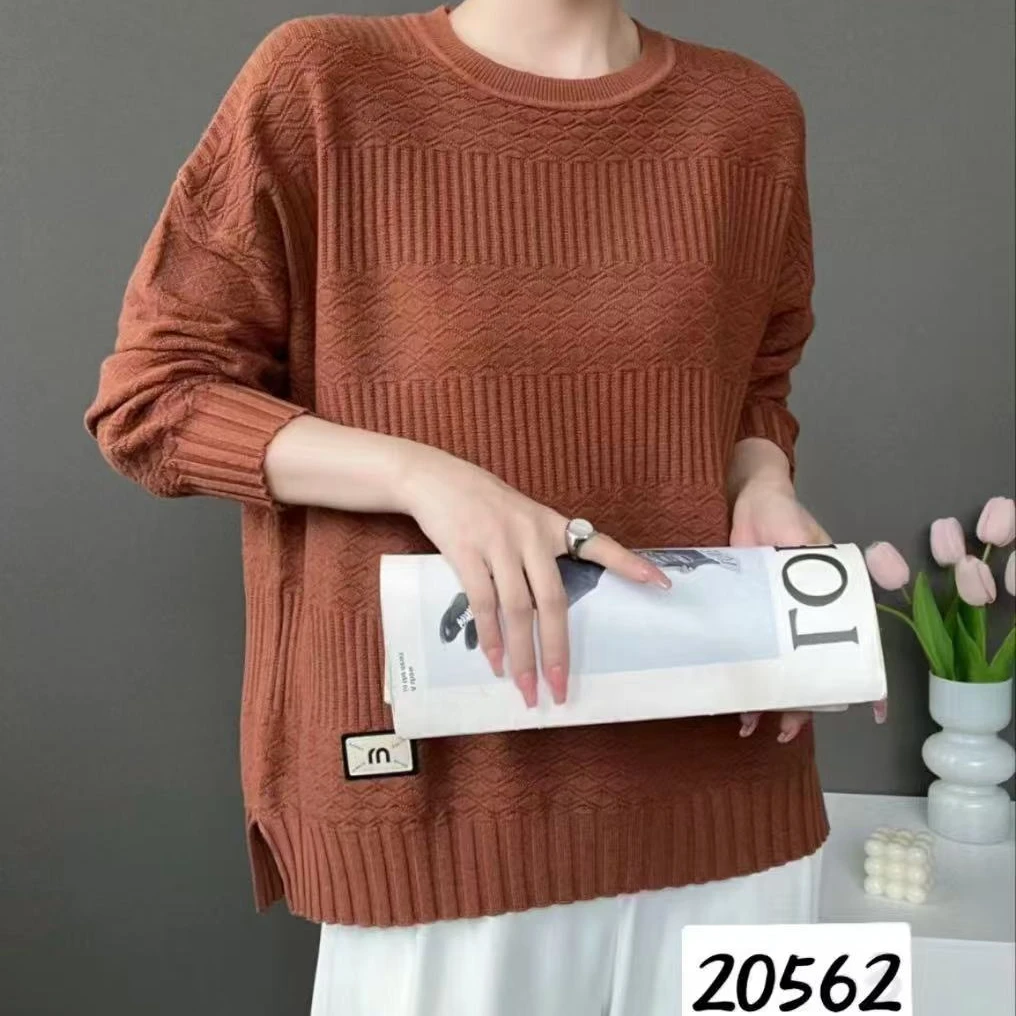 【丽丽家】冬季下开叉柔软圆领显瘦棉线衫0562