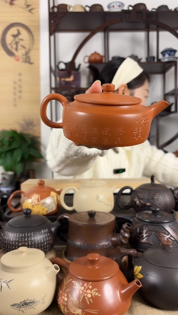 云南建水紫陶茶壶200CC左右