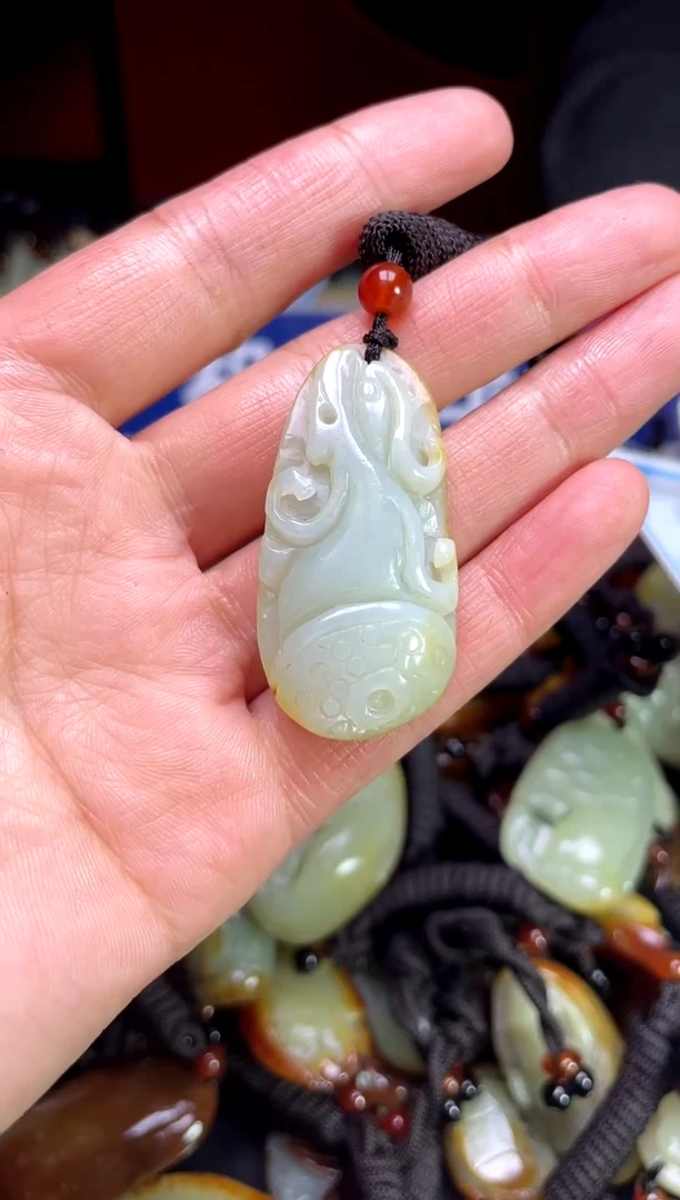 【闪购商品】和田玉颈饰未镶嵌1212