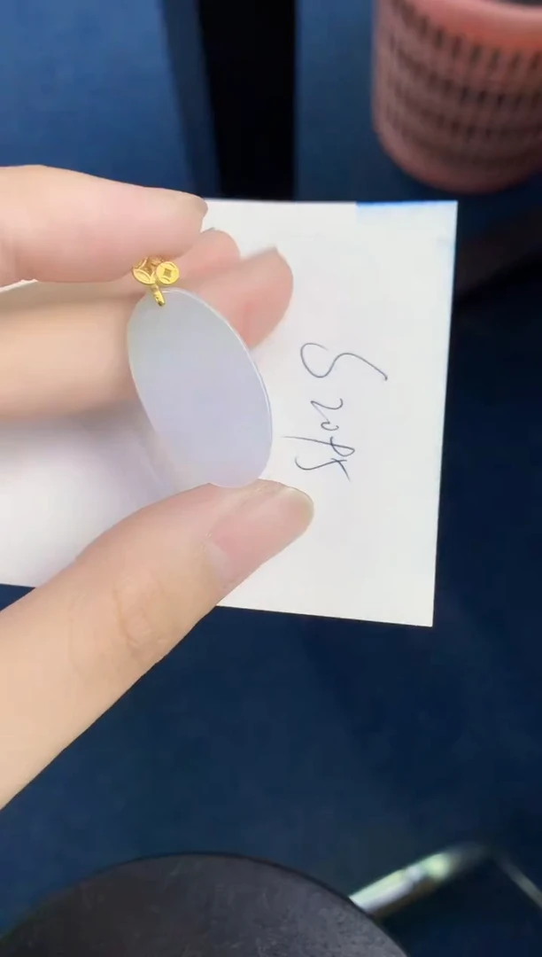 翡翠未镶嵌颈饰天然翡翠缅甸A货